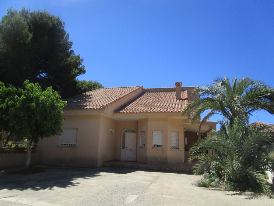 Chalet-La Azohía-Avenida Oeste, 9-Fachada-Ahora Gestores Inmobiliarios-AHV-201 (2)
