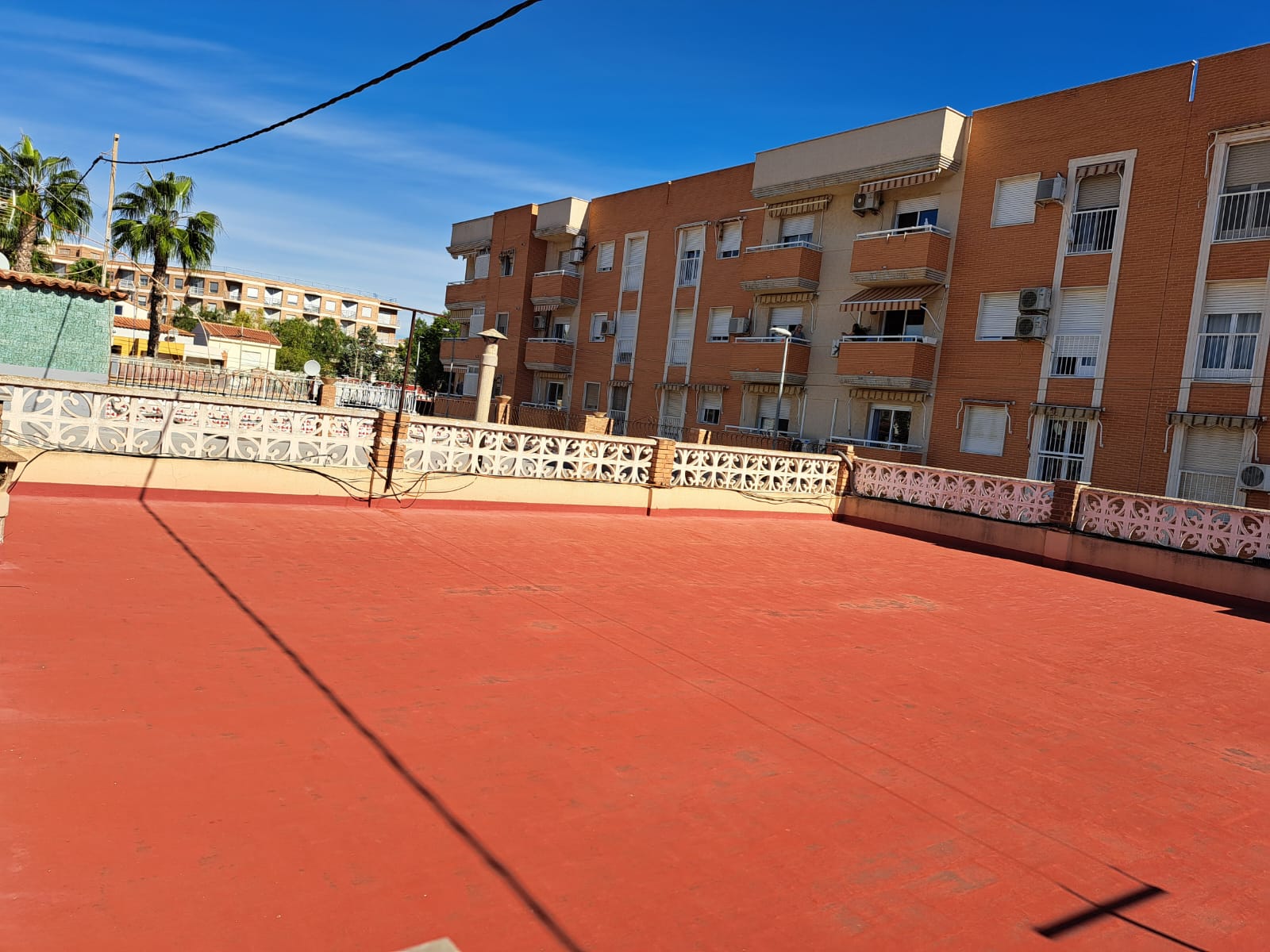 Planta baja en Urbanización Meditarreneo-AHV-528
